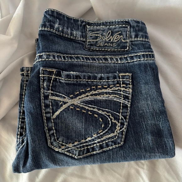 Silver Low Rise Santorini Cropped Blue Jeans Size 28 - Picture 5 of 10